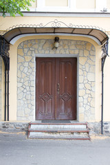 Fototapeta na wymiar Old wooden door in Kiev