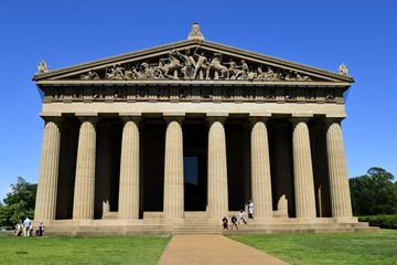 Fototapeta na wymiar Replica of the Parthenon at Centennial Park Nashville, Tennessee
