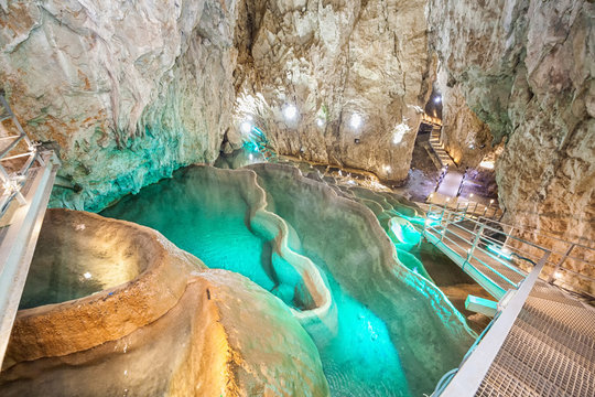 Stopica cave