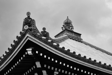 Fototapeta premium Japanese temple roof detail