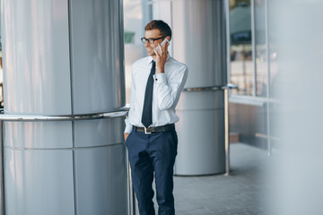 Fototapeta premium businessman with phone