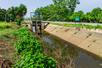 Irrigation canal
