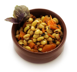 Ensalada de judías y zanahorias Bean salad and carrots Insalata di fagioli e carote Bohnensalat und Karotten Sałatka z fasoli i marchwi Salade de haricots et carottes Бин салат и морковь 
