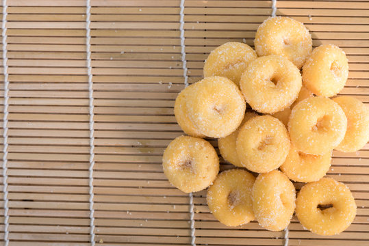 donuts sugar,sweet pieces of sugar doughnuts