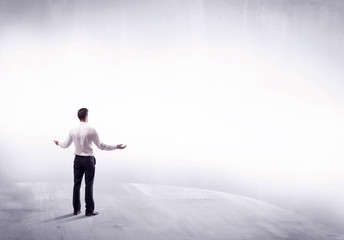 Obraz premium Business person standing from rear view