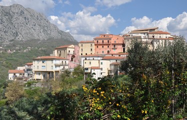 Scapoli im Nationalpark Abruzzen in Italien