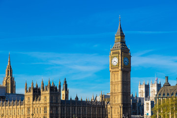 Fototapeta na wymiar Big Ben, clock tower at the parliament, London, England