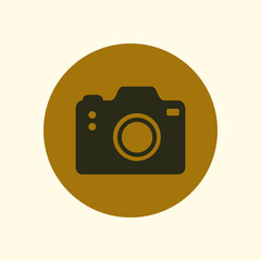 Photo camera symbol. DSLR camera sign icon. Digital camera. Flat design style. 
