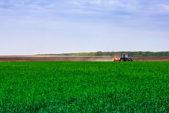 Field treatment by tractor