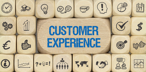 Customer Experience / Würfel mit Symbole