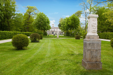 Clisson. Villa Lemot dans le jardin de la Garenne Lemot. Loire atlantique. Pays de Loire 