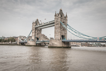 Fototapeta na wymiar The Tower Bridge in London