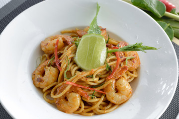 Spaghetti with cream Tom Yam Goong