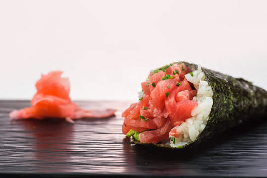 Tuna hand roll sushi temaki