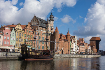 Fototapeta na wymiar Scenic Motlawa river waterfront in Gdansk, Poland
