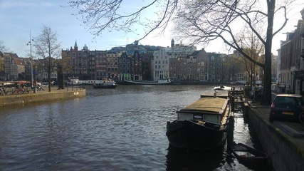 Kanał wodny w Rotterdamie