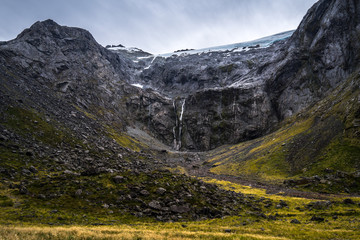 Fototapeta premium Landscape along Milford Sound highway, Fiordland National Park, New Zealand