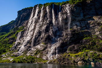 Fototapeta na wymiar Waterfall Seven Sisters.