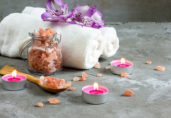 candles and pink himalayan salt