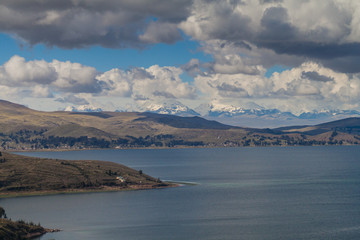 Obraz premium Huynaymarka lake in Bolivia