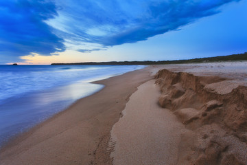 Fototapeta na wymiar Durras Sea beach mini dune rise