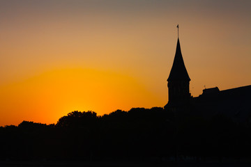 Obraz premium Königsberg Cathedral. Sunset