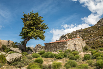 Refuge de Prunincu on route to Monte Astu in Corsica © Jon Ingall