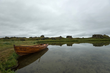 Obraz premium Boat on lake