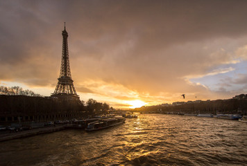Fototapeta na wymiar Eiffel Tower, Paris