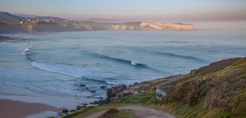 Obraz premium surf at dawn