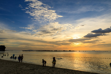 Fototapeta premium Sunset in Batangas, Philippines
