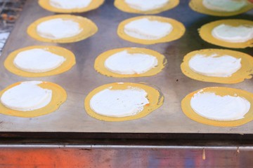 thai crispy pancake - cream crepes