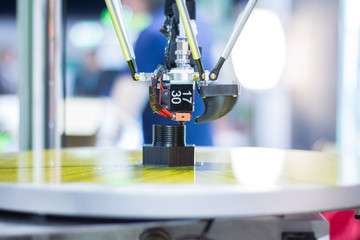 3D Drucker und Kunststoffgebilde, Nahaufnahme