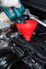 Changing motor oil to maintenance engine