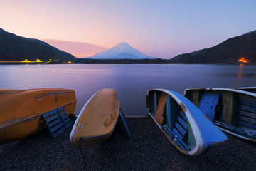 Lake Shojiko with Mt.Fuji in morning, Yamanashi, Japan.