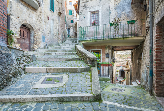 Anticoli Corrado, comune (municipality) in the Metropolitan City of Rome in the Italian region Latium, located about 40 kilometres northeast of Rome.