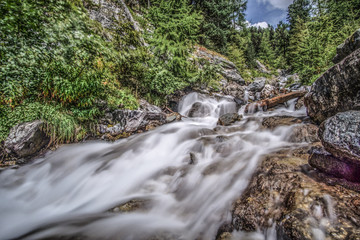 Futuristischer Wasserfall