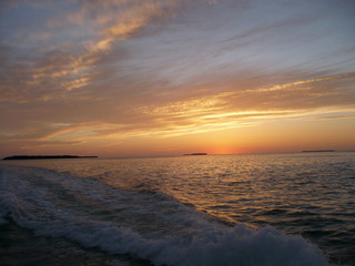 Obraz premium Beautiful red sky at sunset