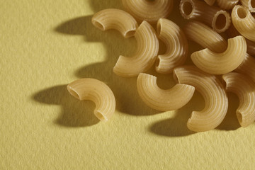 uncooked, dried elbow macaroni