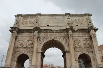 Fototapeta na wymiar Constantine's Arch