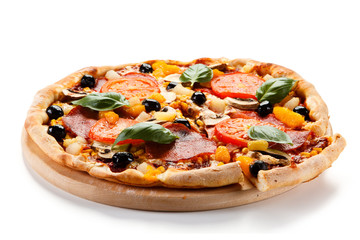 Pizza pepperoni with tomatoes, mushrooms and olives