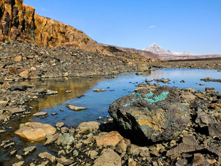 Bifröst surroundings with a peak Baula in the background