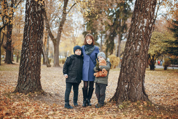 Fototapeta premium brothers with her mother