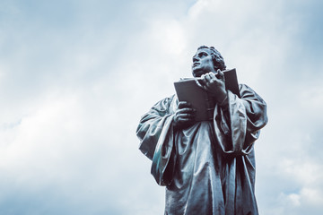 Martin Luther Denkmal Anger Erfurt neu restauriert
