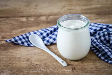  Skyr yoghurt wrongel in een glazen pot © ji_images