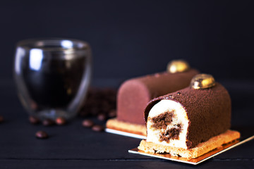 chocolate cake, tiramisu cake