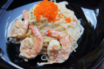Shrimp spaghetti with white sacue