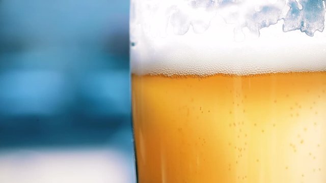 bi&egrave;re en gros plan