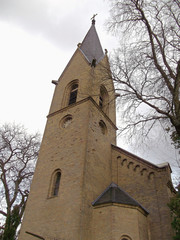 Fototapeta na wymiar Kirchenruine der evangelisch-lutherischen-Pfarrkirche