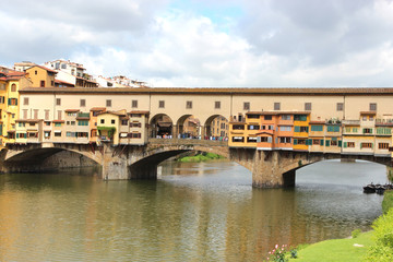 Fototapeta na wymiar Florence Ponte Vecchio and Arno river